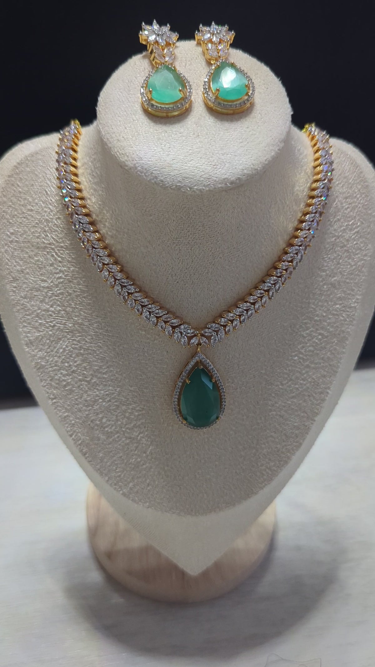 Giselle Necklace Earring Set – Exceptional Quality Mint Green Clear Cubic Zirconia 22ct Gold Plating Flower Design