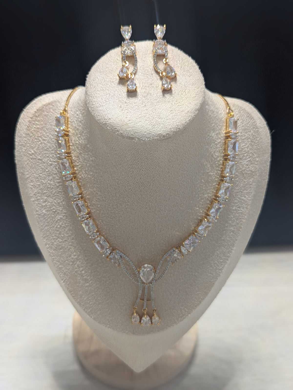 Seraphina - Necklace & Earring Set Exceptional Quality CZ Clear Stones. 22ct Gold plating. Opulent Design
