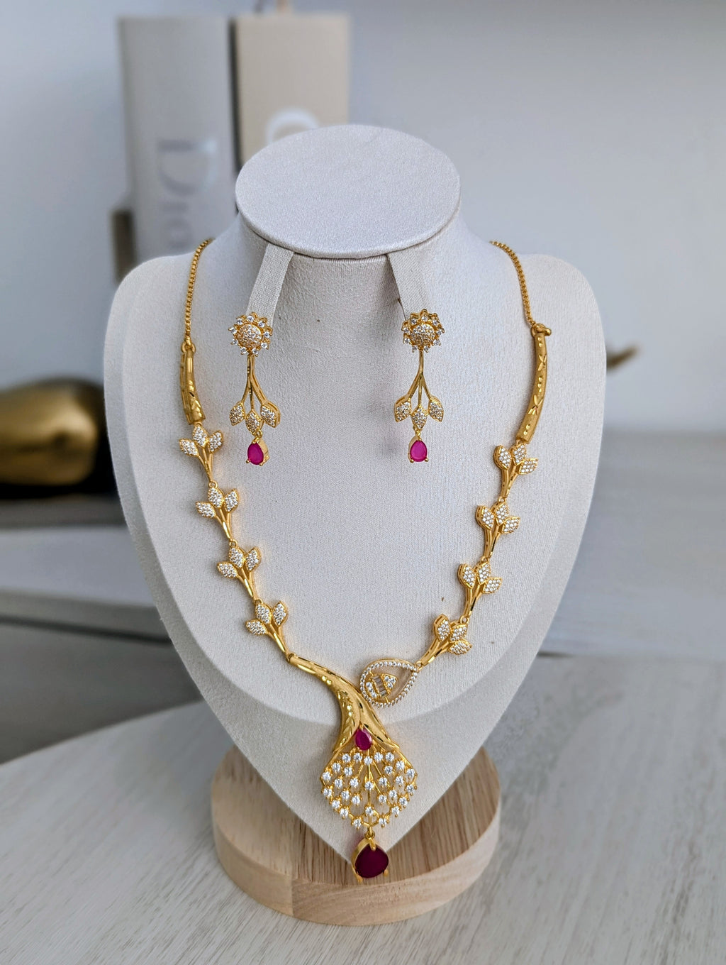 Mariposa - Necklace & Earring Set Exceptional Quality CZ Clear Stones. 22ct Gold plating. Opulent  D