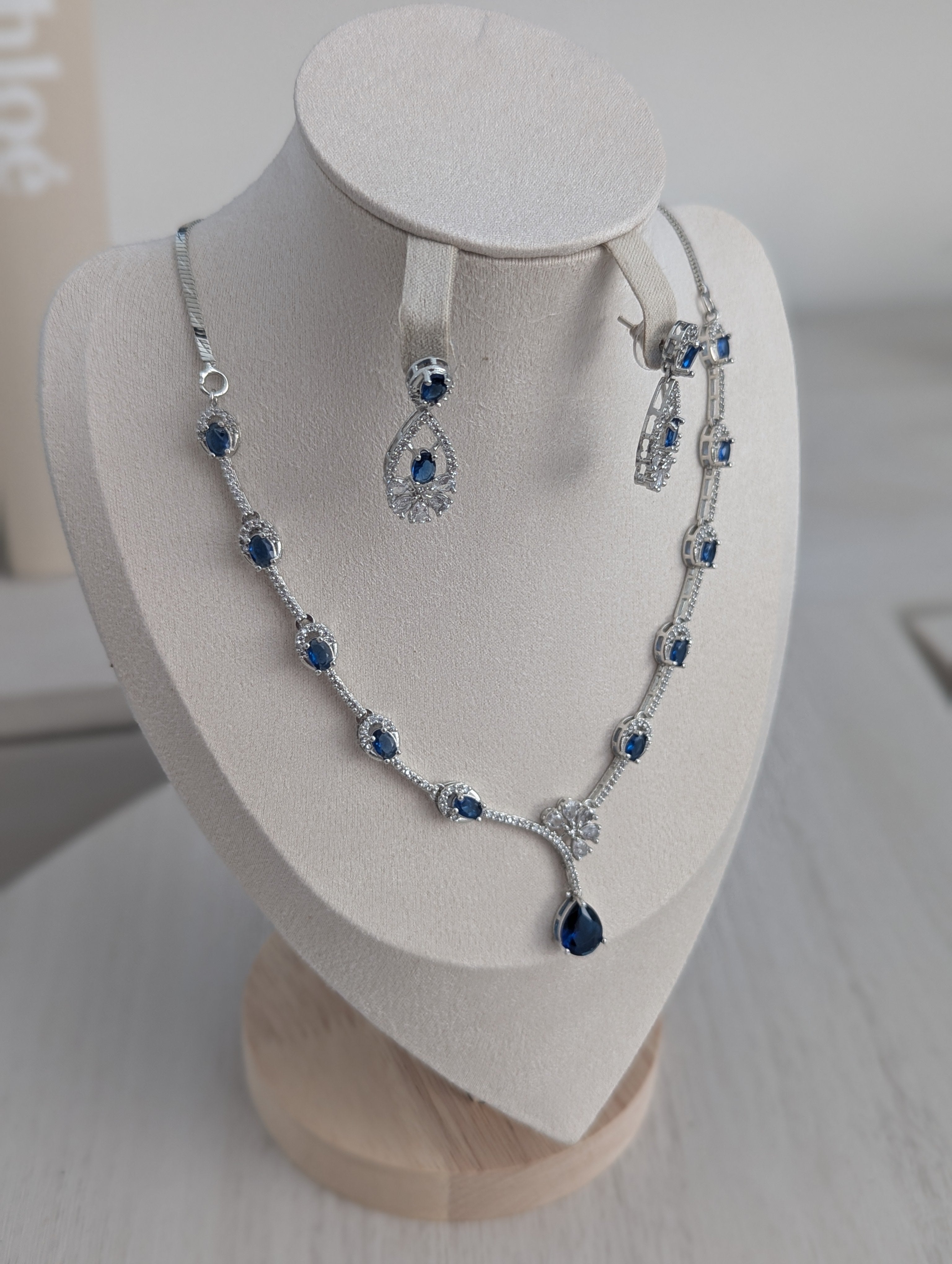 Charlotte Sapphire Exceptional Quality CZ Necklace Earrings Set – White Gold Plating Flower Design
