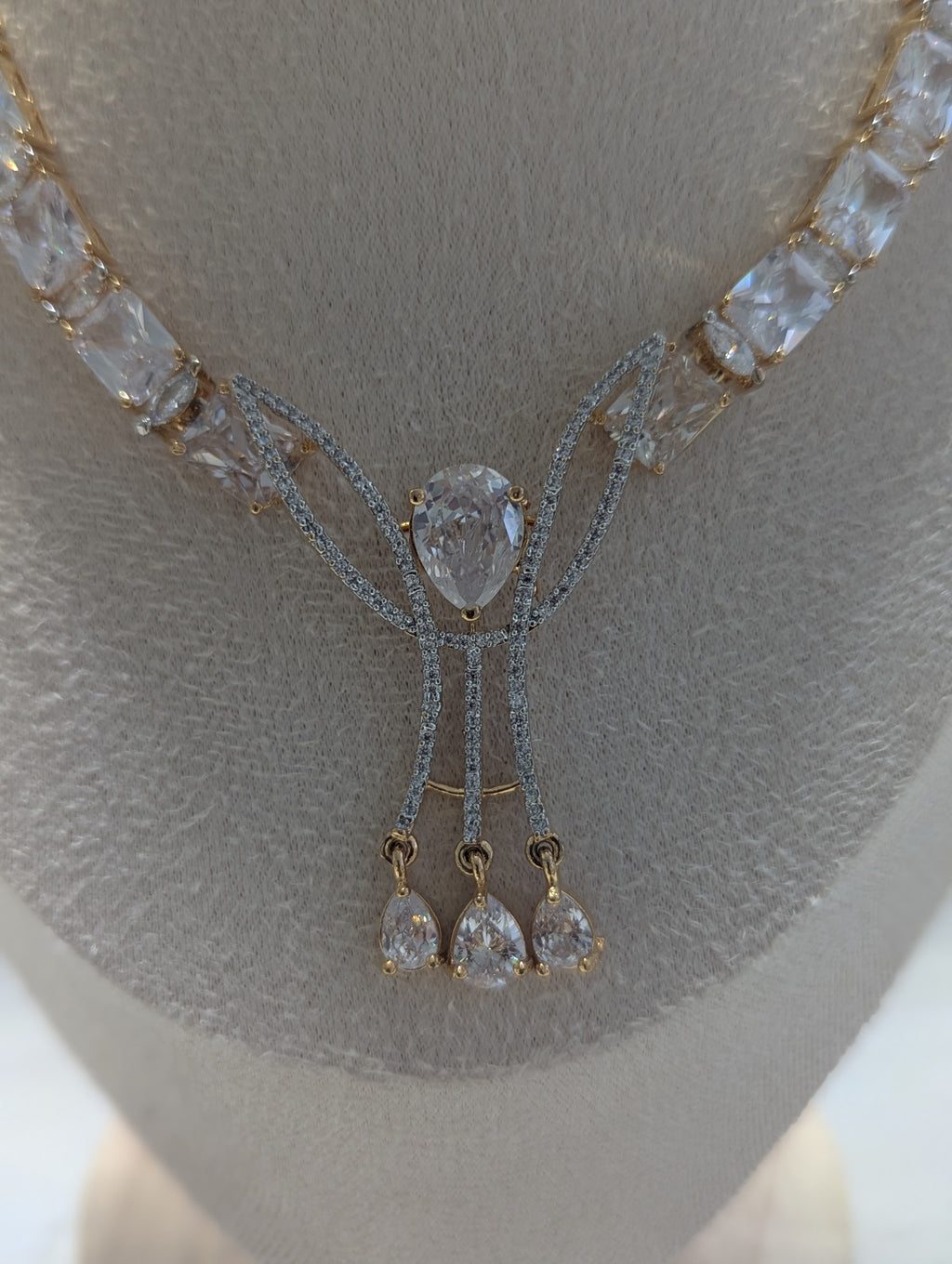Seraphina - Necklace & Earring Set Exceptional Quality CZ Clear Stones. 22ct Gold plating. Opulent Design