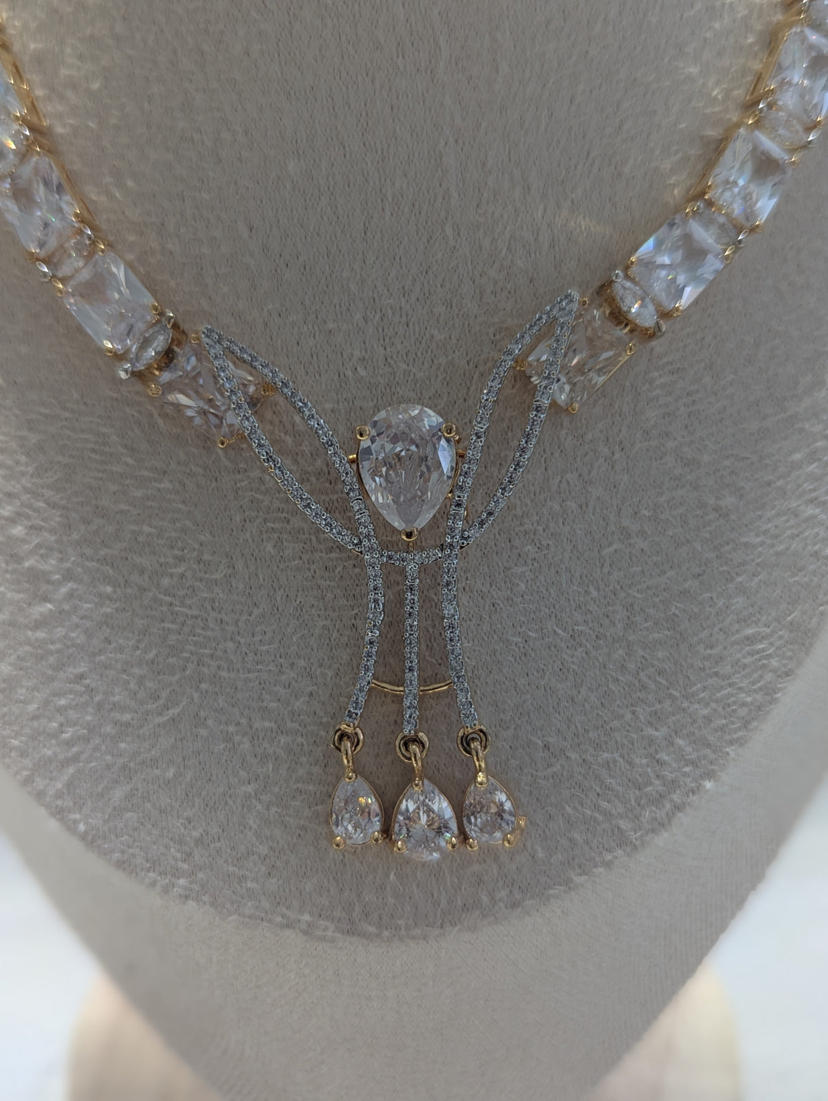 Seraphina - Necklace & Earring Set Exceptional Quality CZ Clear Stones. 22ct Gold plating. Opulent Design