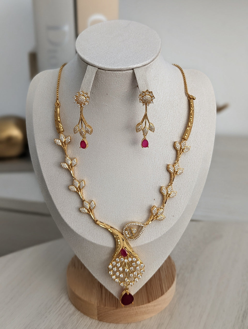 Mariposa - Necklace & Earring Set Exceptional Quality CZ Clear Stones. 22ct Gold plating. Opulent  D