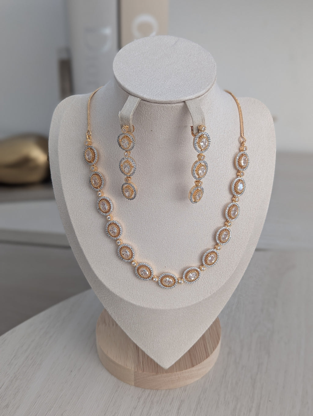 Eleanor 22ct Gold Plated Exceptional Quality CZ Stone Necklace and Earrings Set – Opulent Jewelry