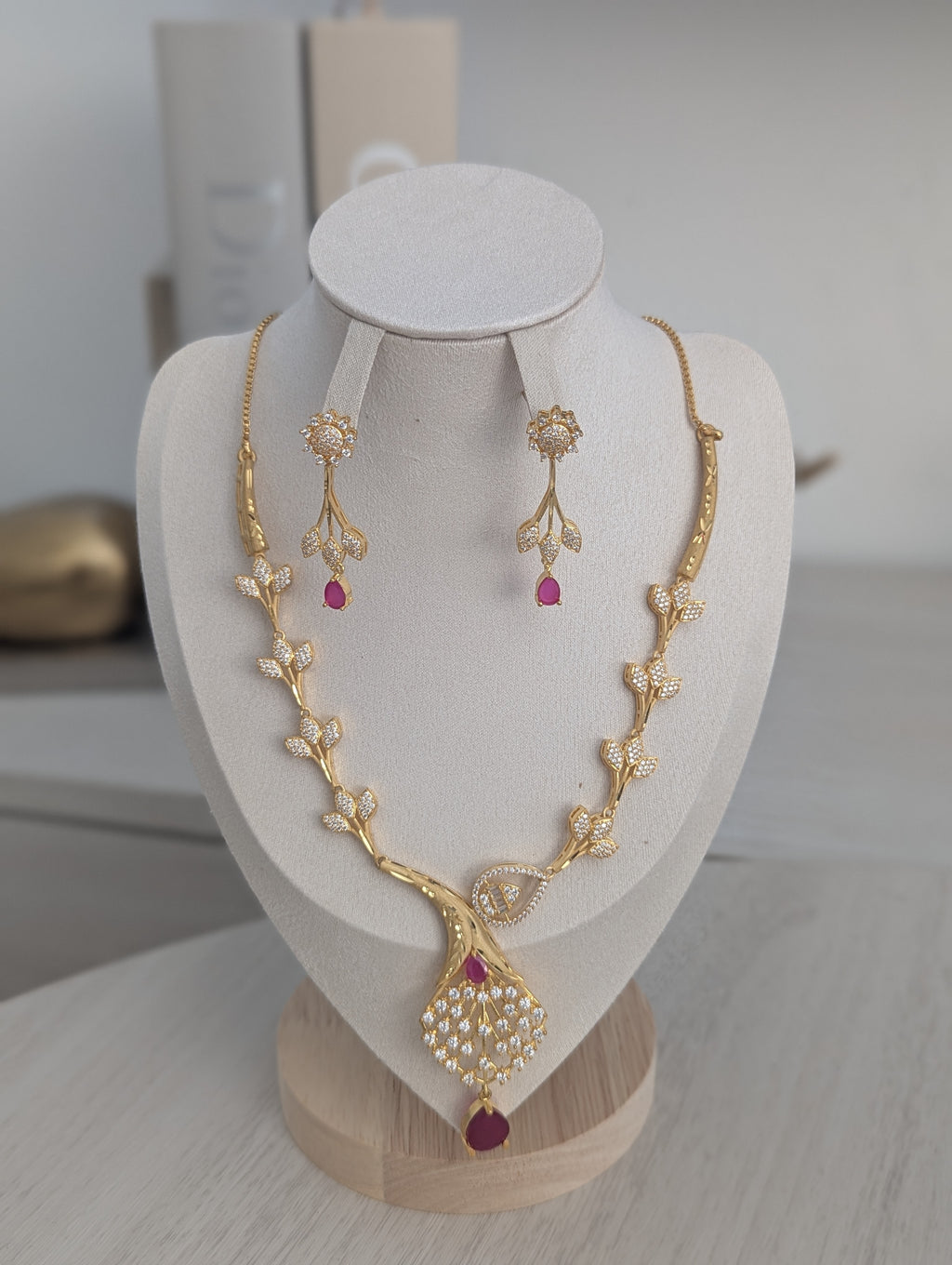 Mariposa - Necklace & Earring Set Exceptional Quality CZ Clear Stones. 22ct Gold plating. Opulent  D