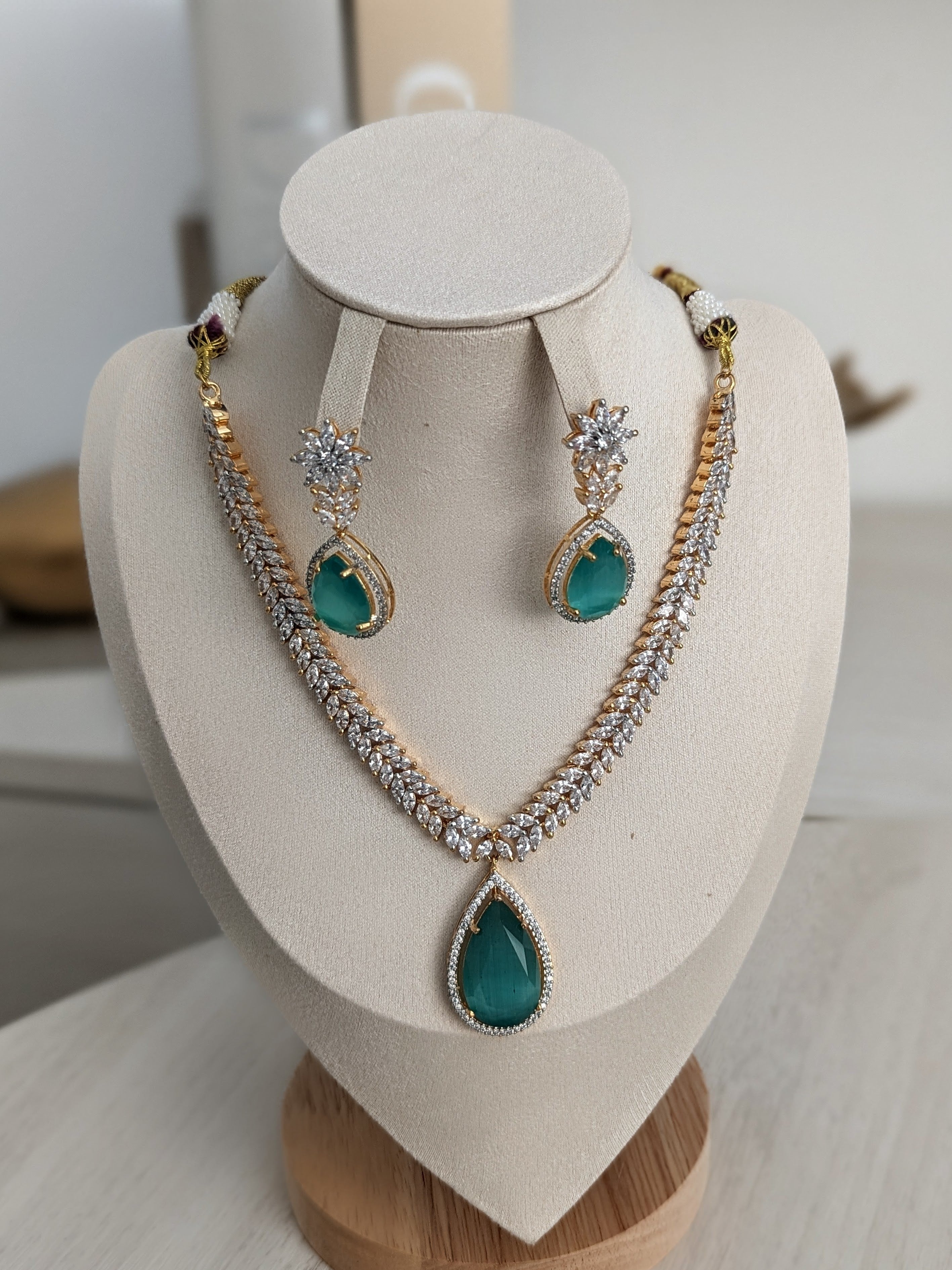 Giselle Necklace Earring Set – Exceptional Quality Mint Green Clear Cubic Zirconia 22ct Gold Plating Flower Design